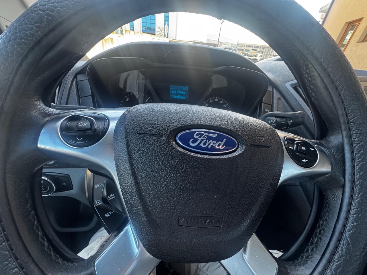 Ford Transit Custom 270 2.0 TDCi 130 PC Furgone Entry