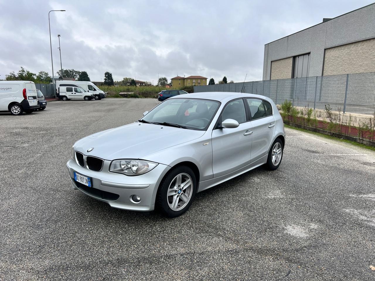 Bmw 118 118i cat 5 porte Futura