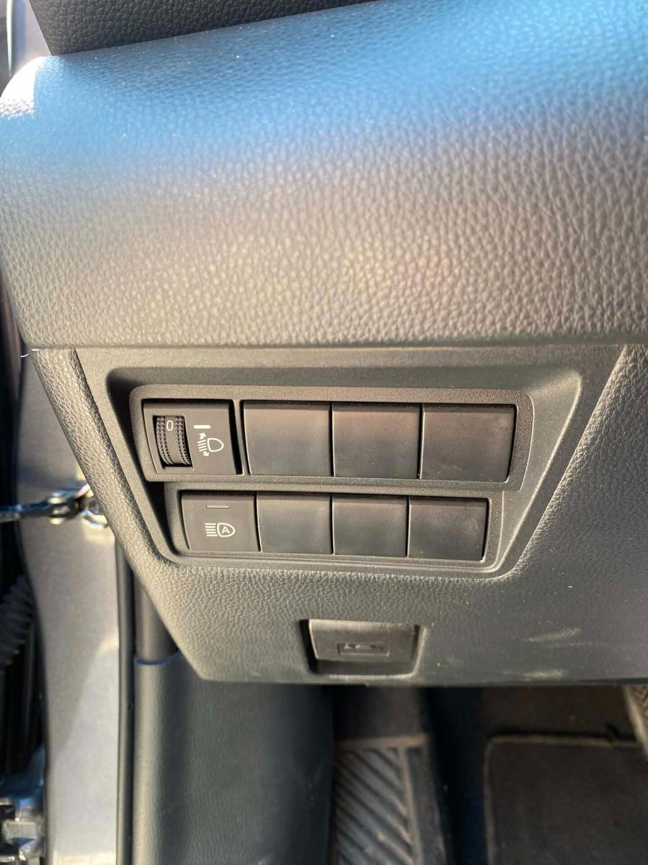 Toyota Yaris 1.5 Benz/Ibrida OK Neopatentato