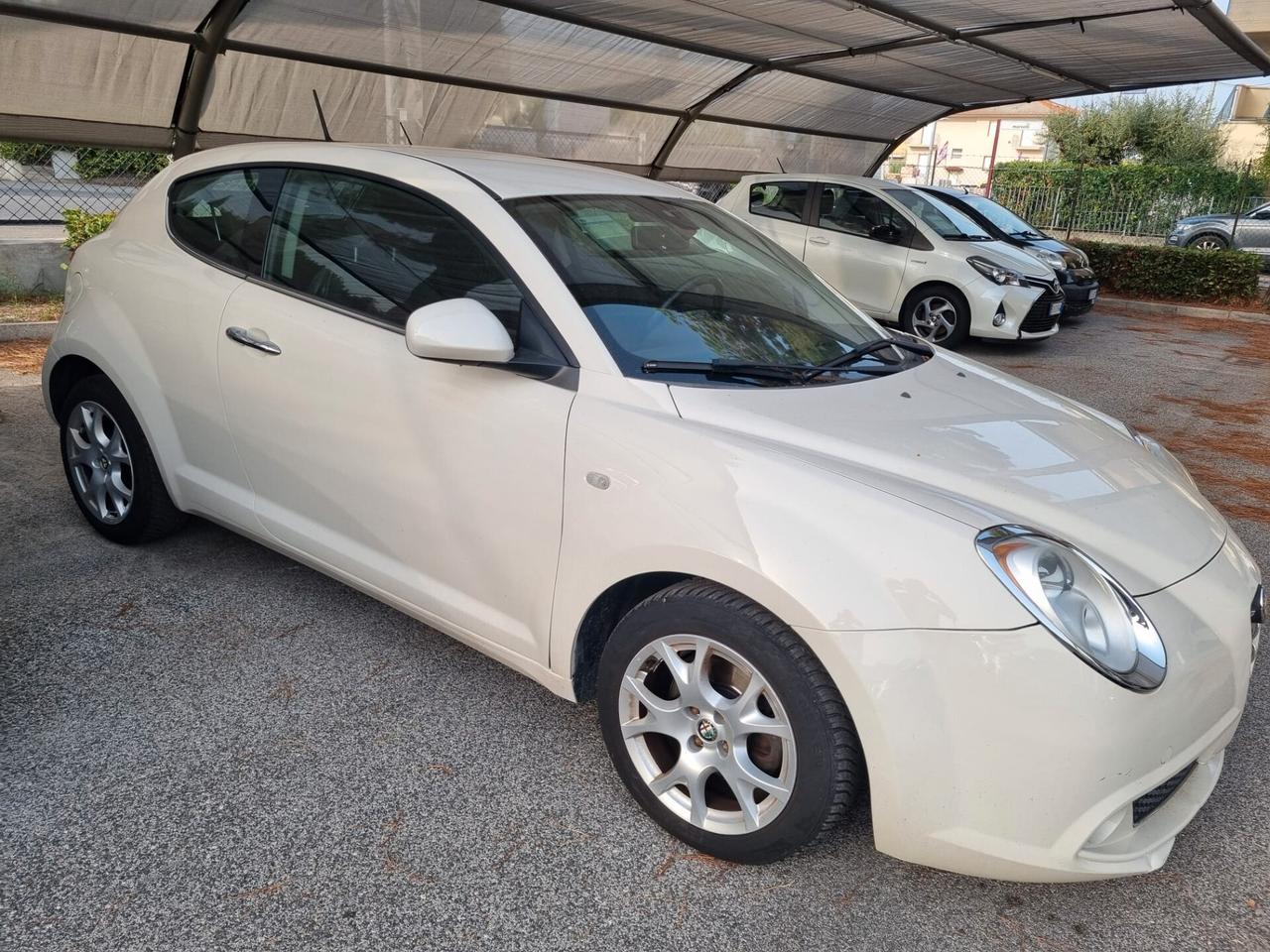 Alfa Romeo MiTo 1.3 JTDm-2 95 CV S&S Distinctive Sport Pack