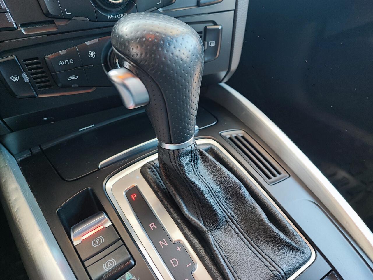 Audi Q5 2.0 TDI 170 CV quattro S tronic SLINE