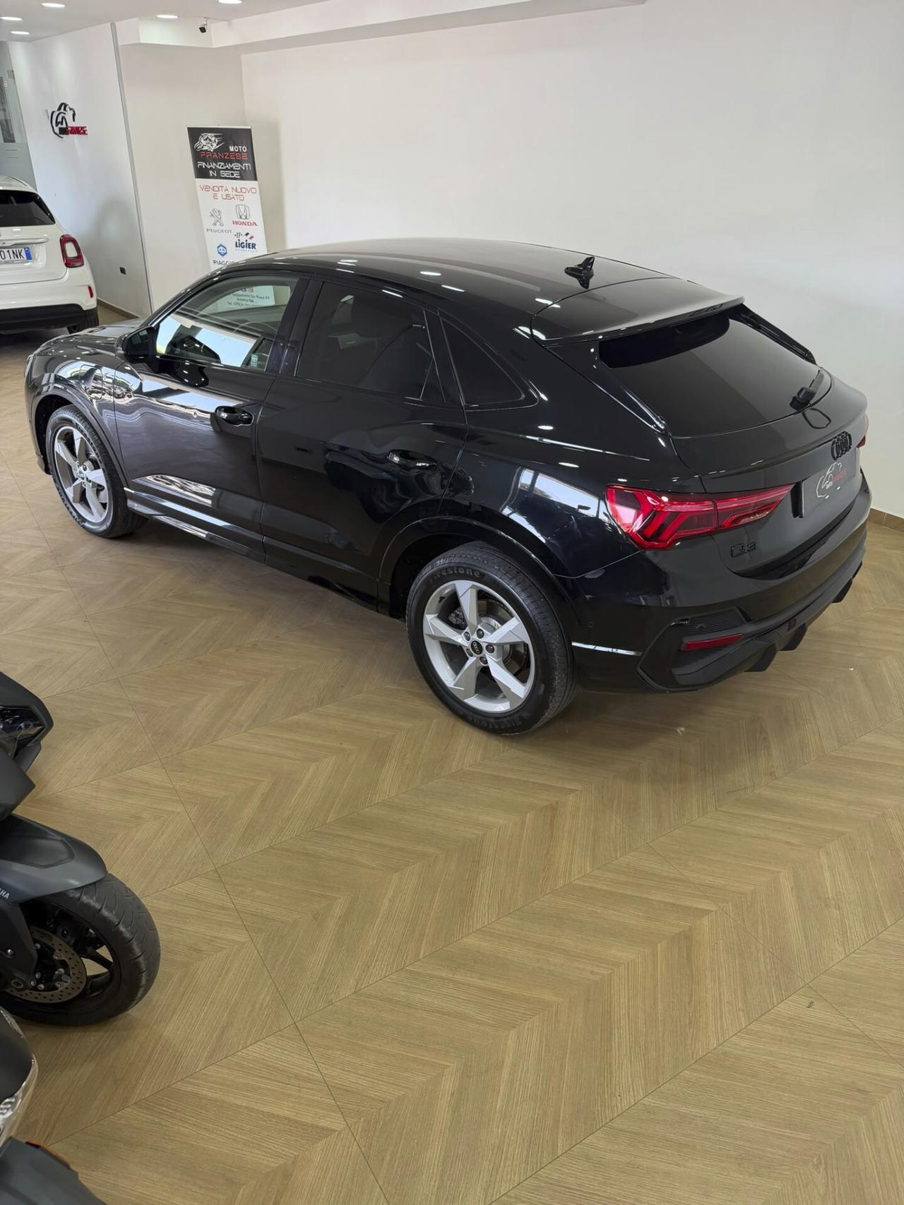 Audi Q3 SPB PLUG IN 45 TFSI E S TRONIC LINE EDITION