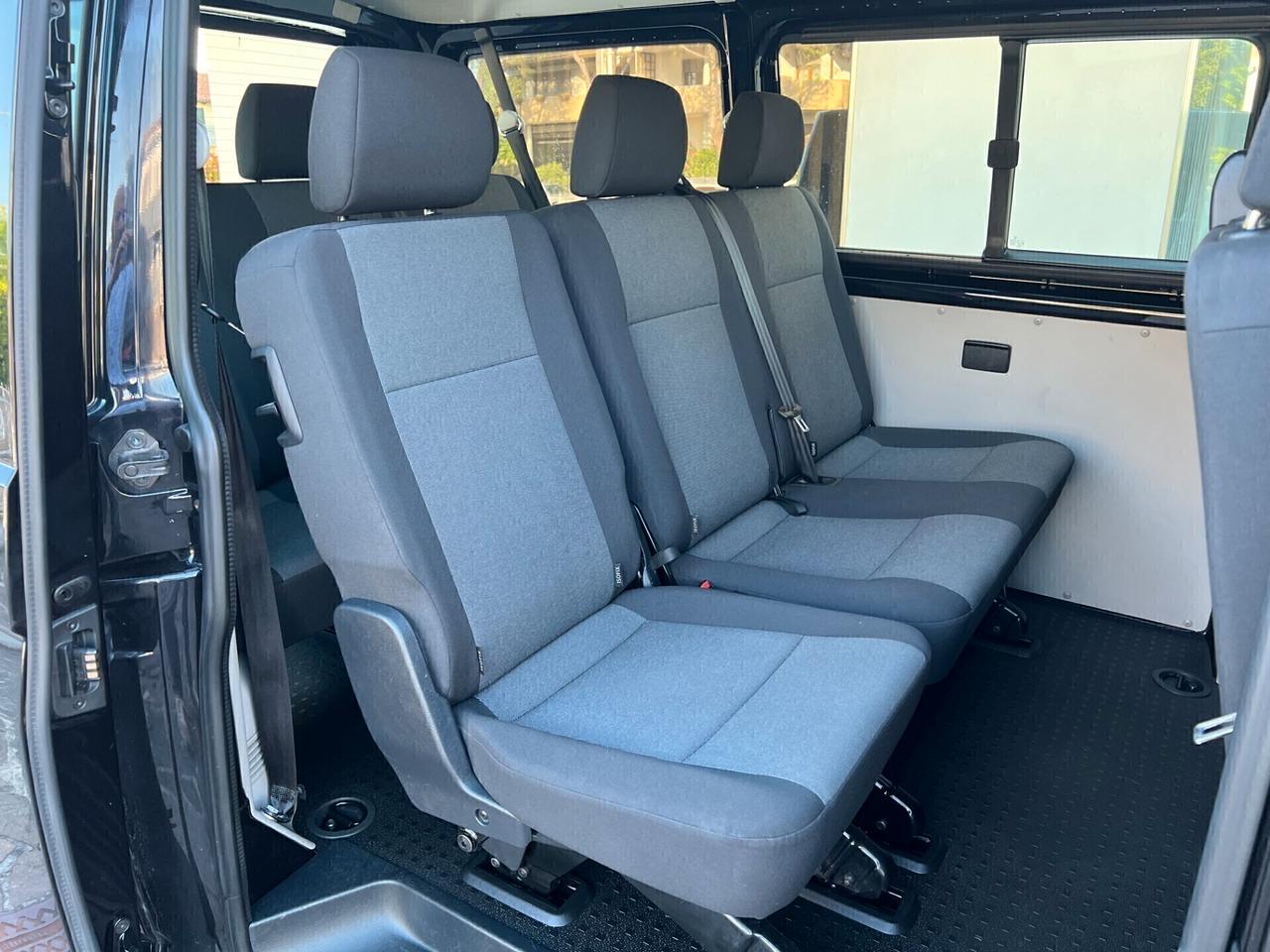 Volkswagen Transporter 2.0 TDI 102CV PC Kombi 9 posti