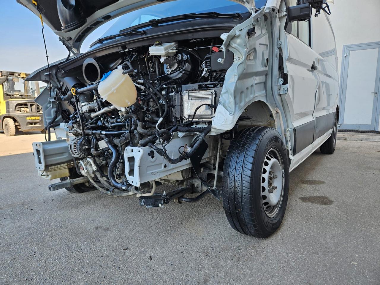 Volkswagen Crafter 30 2.0 TDI L3H2 Furgone INCIDENTATO