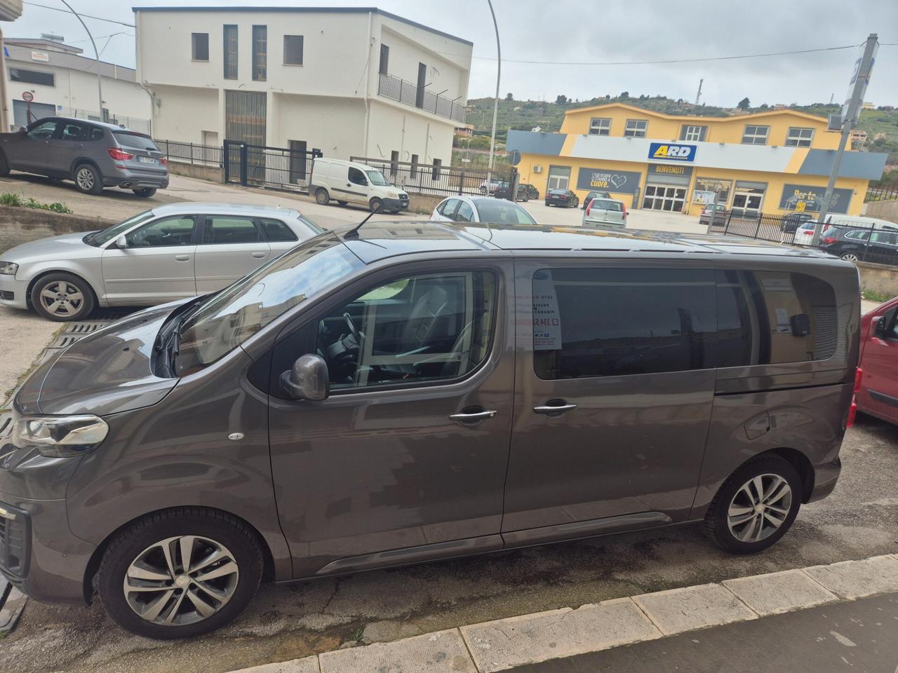 PEUGEOT TRAVELLER 2.0 150 CV FULL OPT KM 130000 CERTIF 8 POSTI