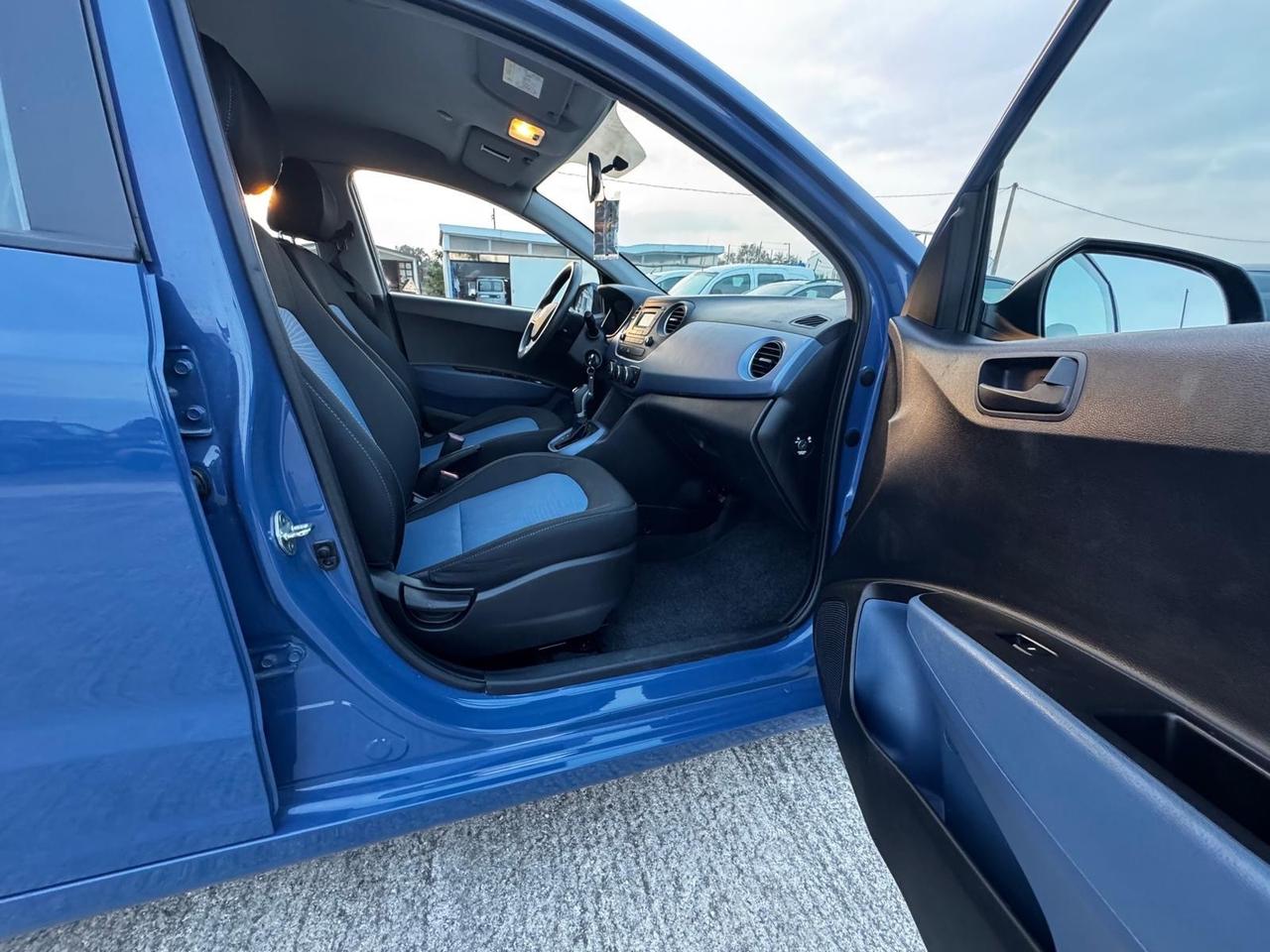 Hyundai i10 MPI Sound Edition Cambio Automatico