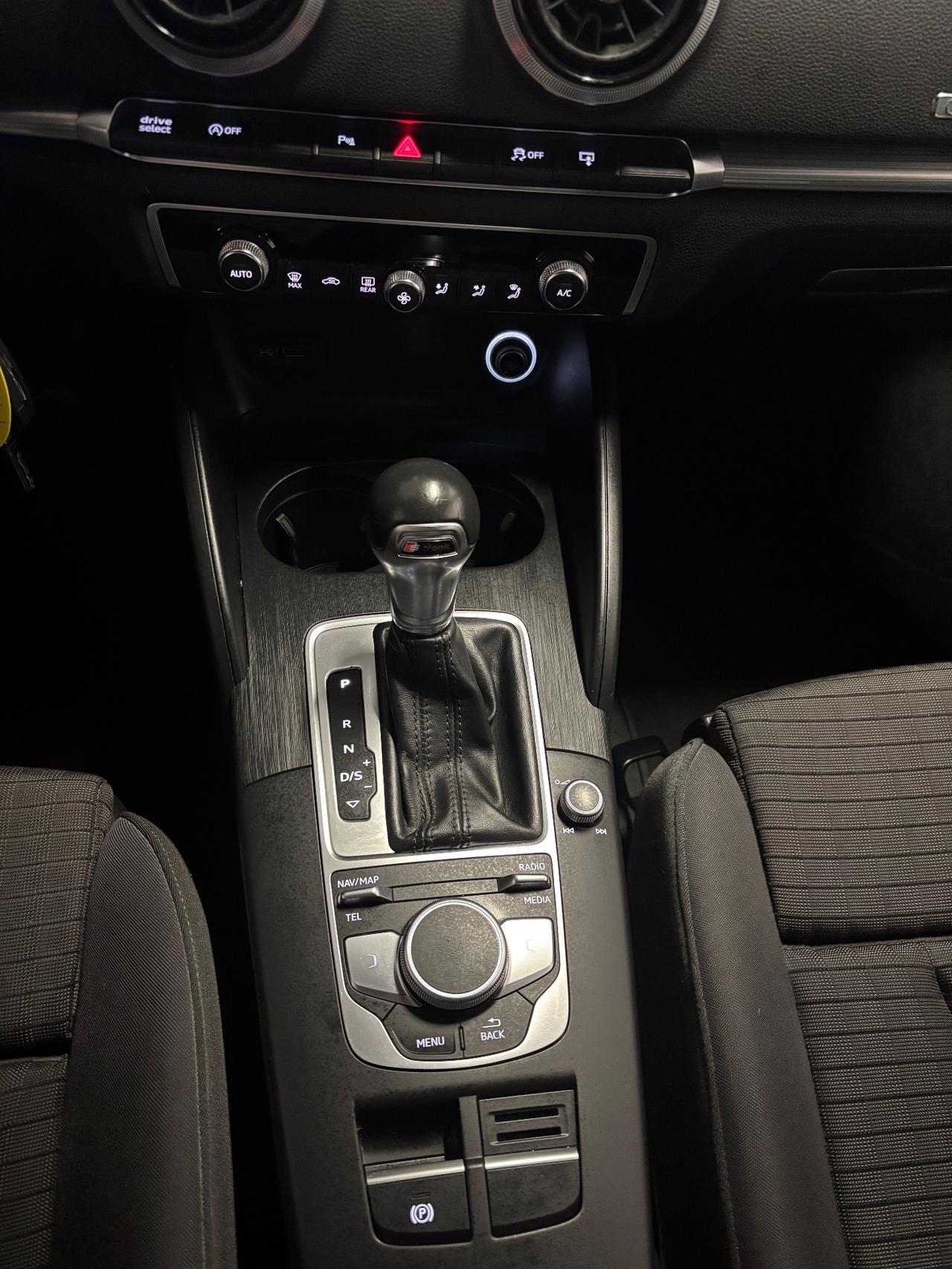 Audi A3 SPB 1.6 TDI | S-TRONIC Sport |