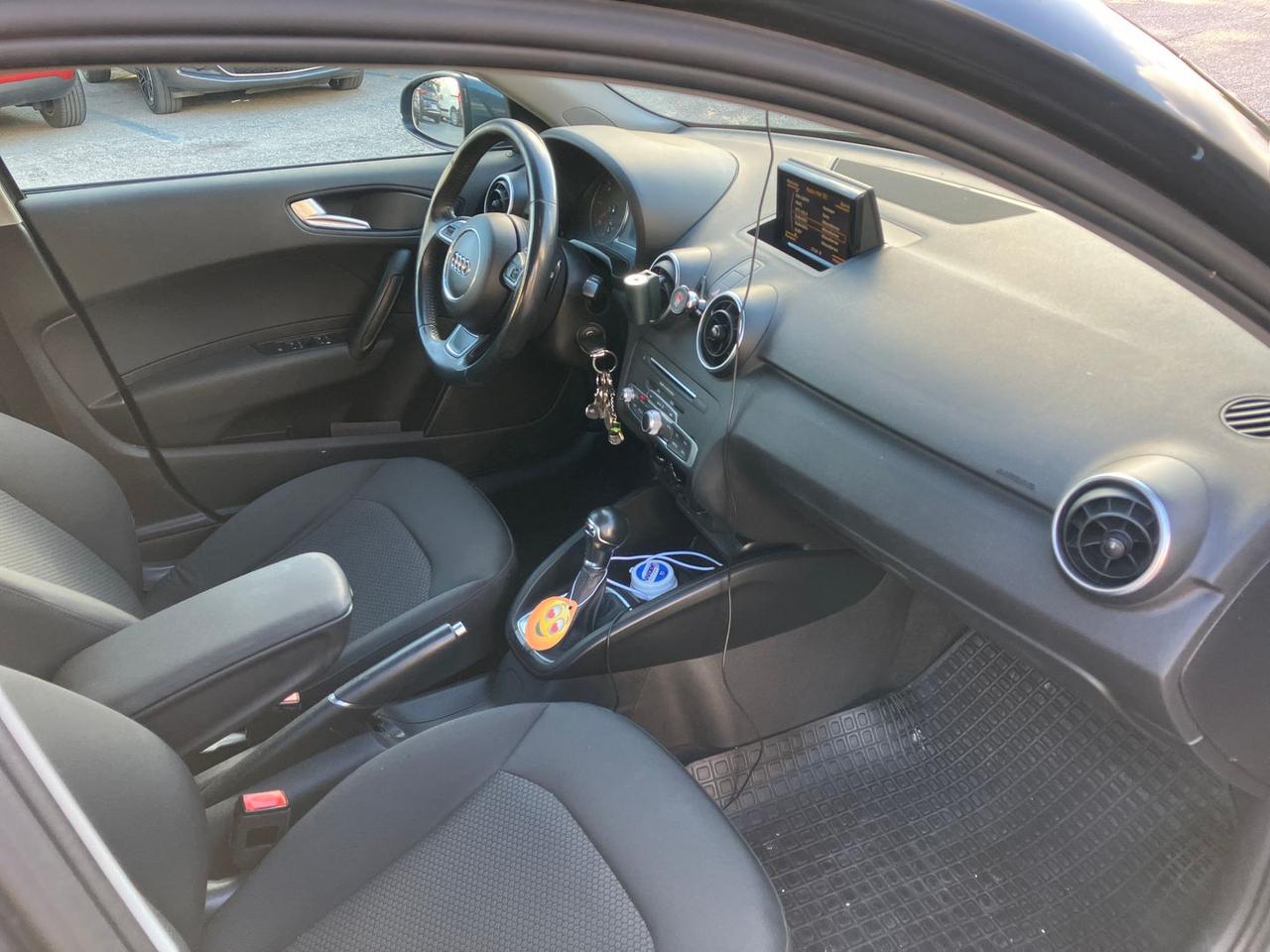 Audi A1 1.6 TDI Metal Plus #7139