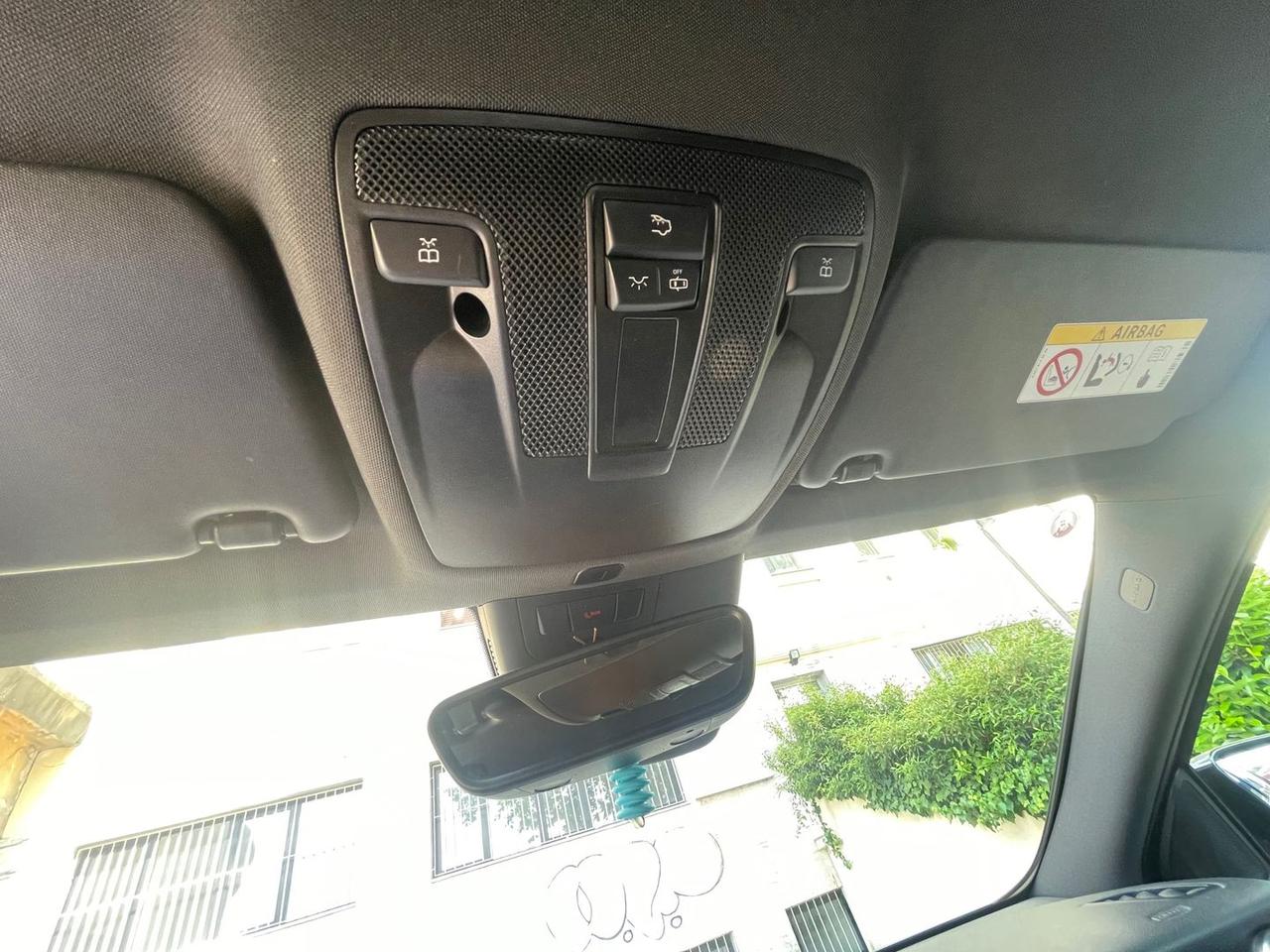 Mercedes-Benz A 200 Business A 200 D