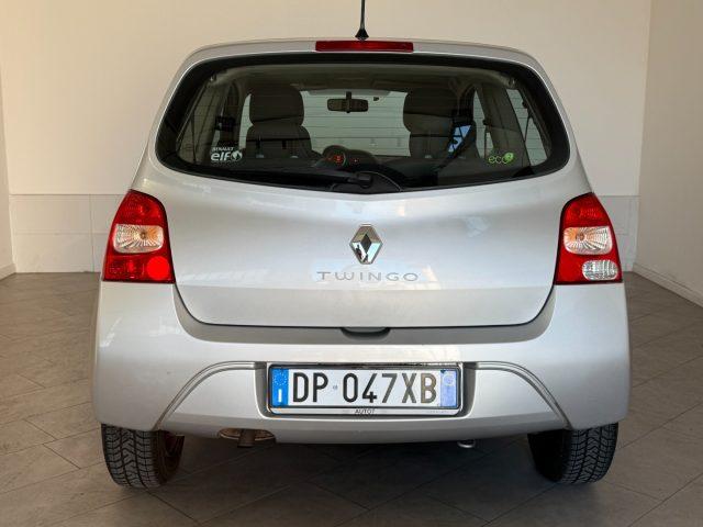 RENAULT Twingo 1.2 16V Initiale