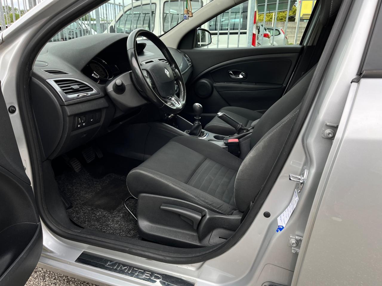 Renault Megane 1.5 dCi 110CV SporTour Limited OK NEOPATENTI