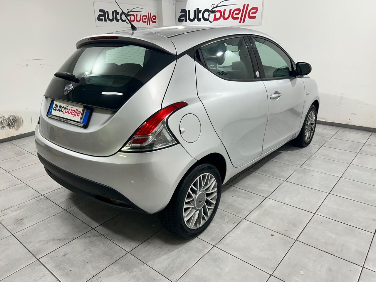 Lancia Ypsilon 1.2 69 CV 5 porte GPL Ecochic Gold