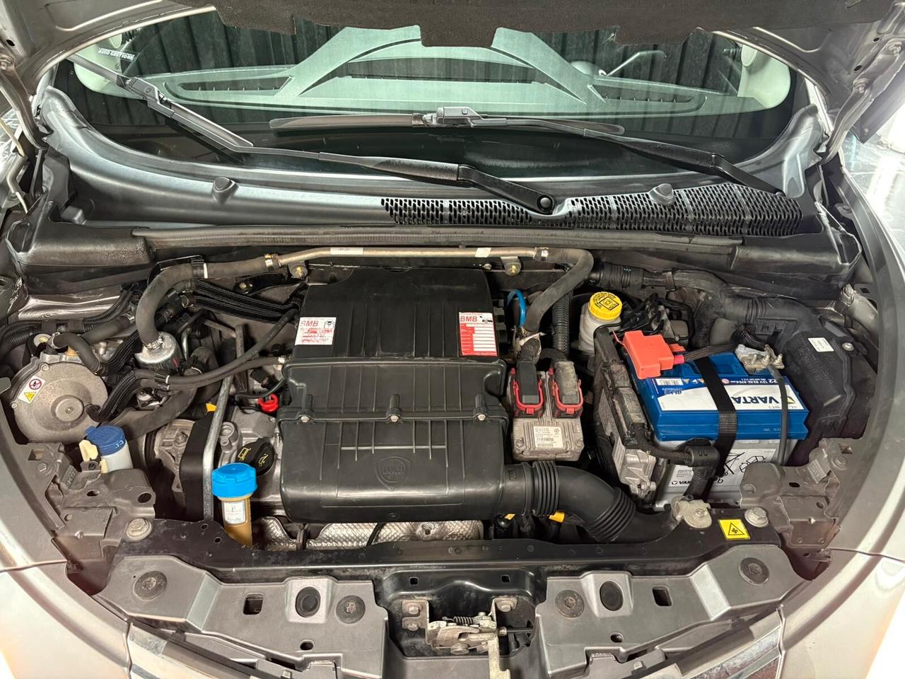 Lancia Ypsilon 1.2 69 CV 5 porte GPL Ecochic Gold