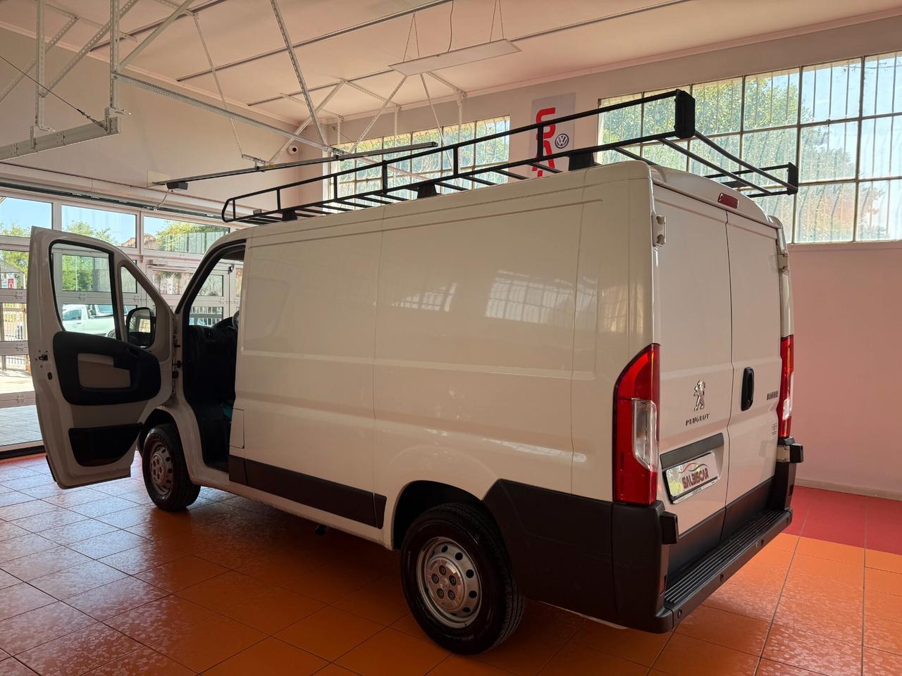 Peugeot Boxer 330 2.0 BlueHDi/110CV