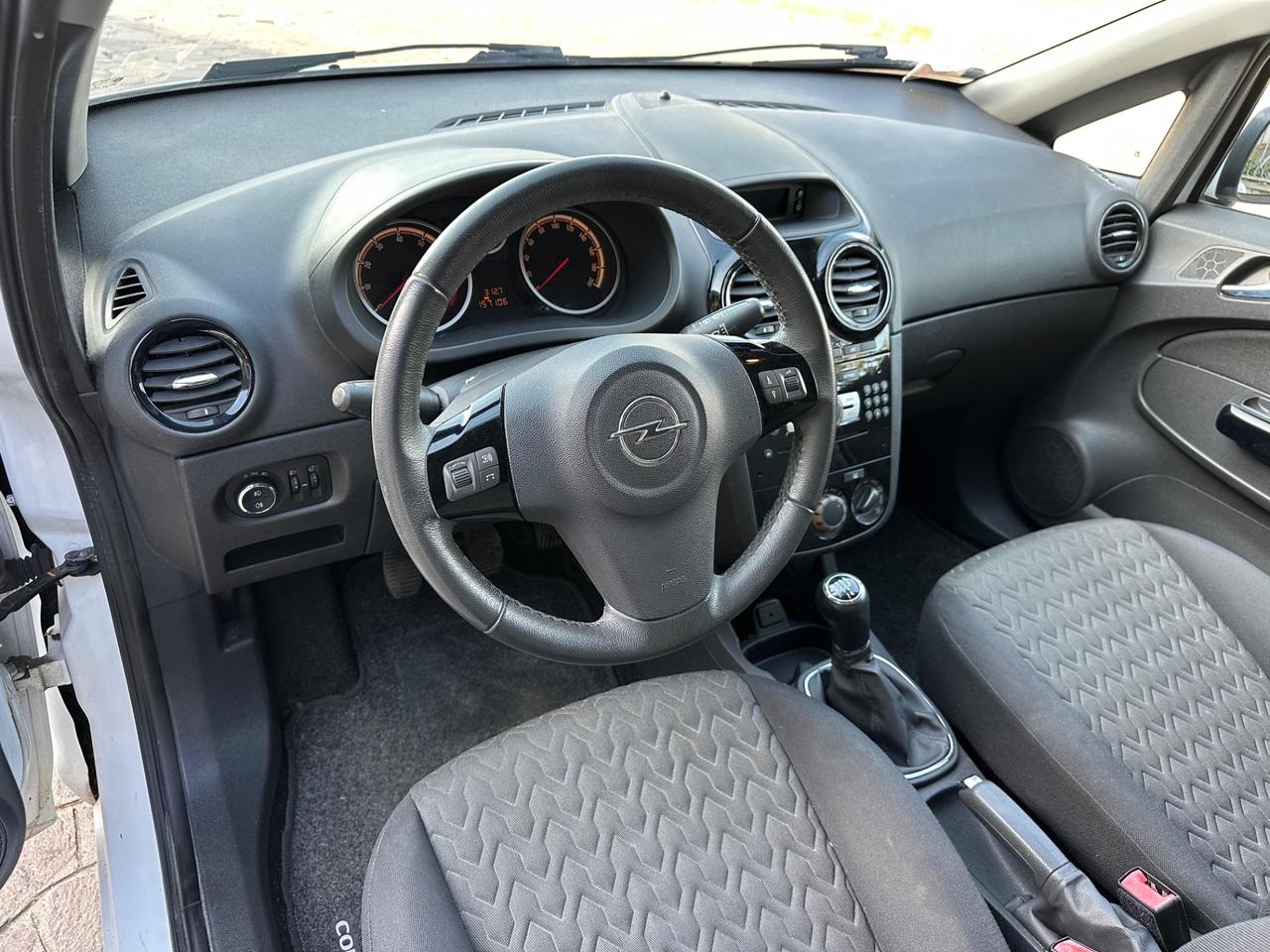 Opel Corsa 1.2 85CV 5 porte GPL-TECH Edition