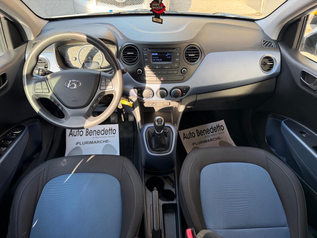 Hyundai i10 1.0 MPI Login 2015