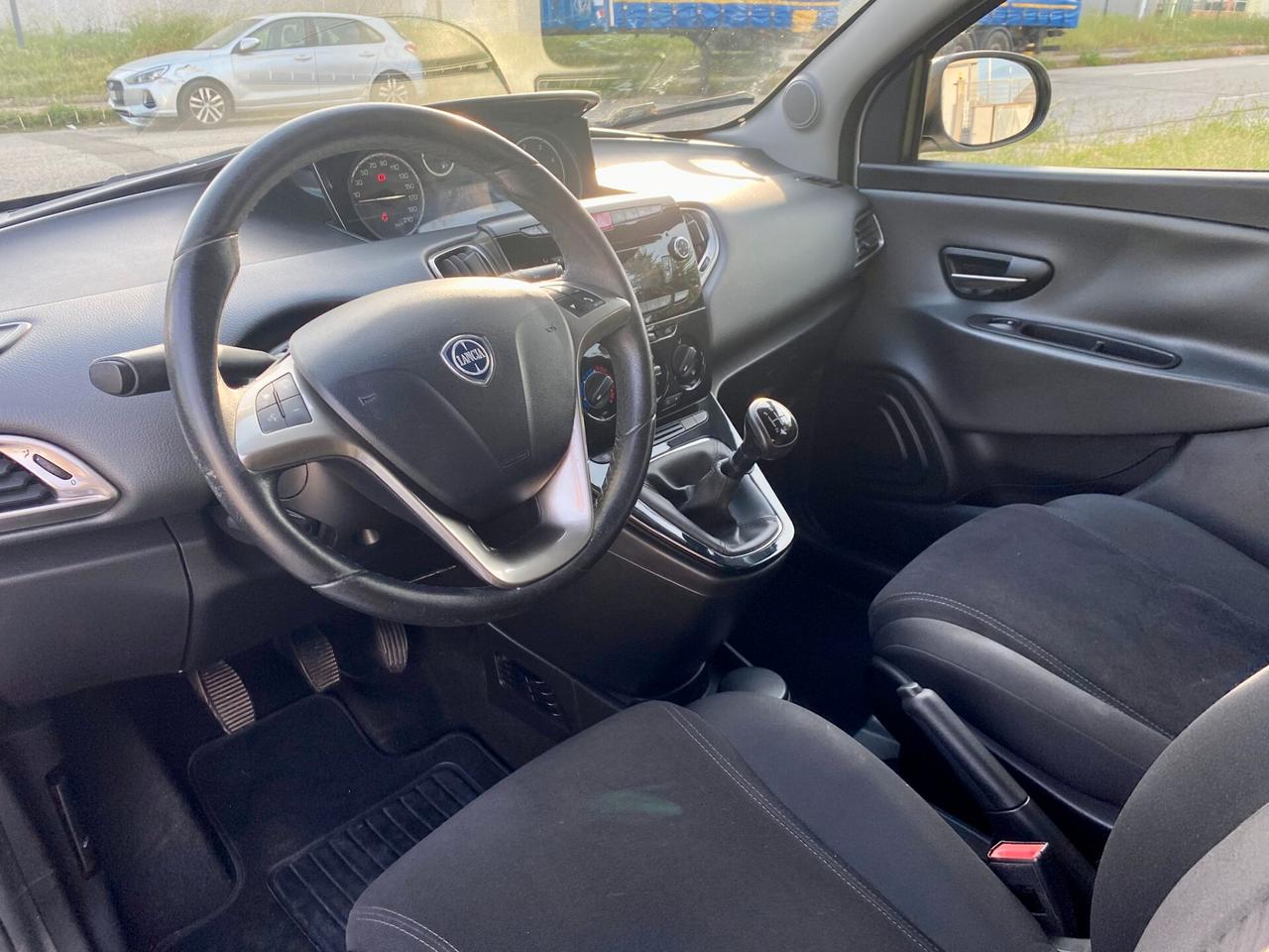 Lancia Ypsilon 1.3 MJT 16V 95 cv. 5 porte S&S Gold