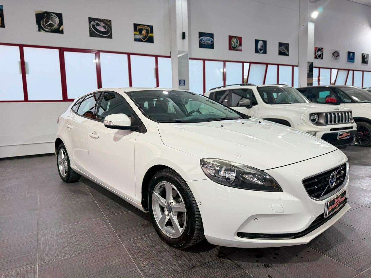 Volvo V40 D2 1.6 115cv SUMMUM 2015