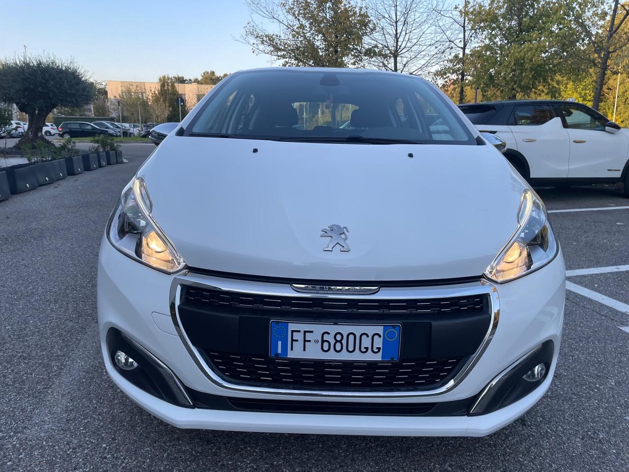 Peugeot 208 BlueHDi 75 5 porte Allure*Navi*Solo 40000km*