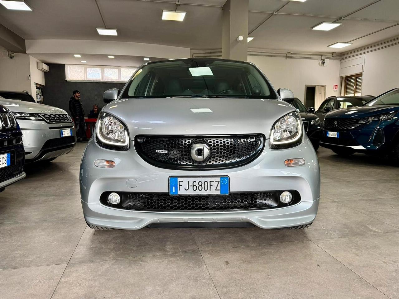 Smart ForFour 1.0 71cv GPL Twinamic Brabus 2017