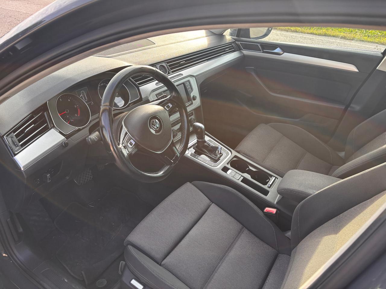 Volkswagen Passat Variant 2.0 TDI DSG Business BlueMotion Tech
