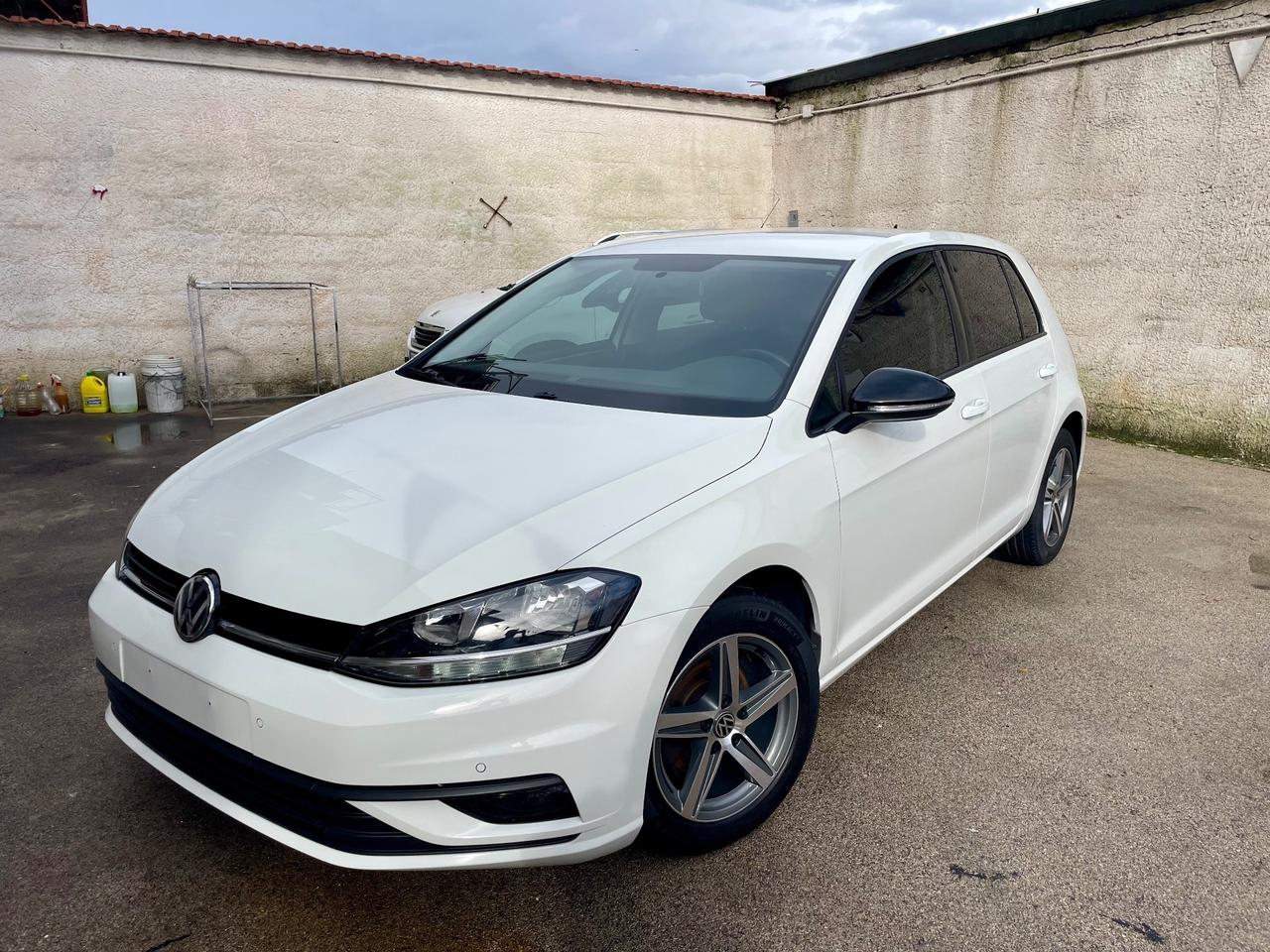 VOLKSWAGEN GOLF 7.5 1.6 TDI 90 CV SPORT DAL NORD ITALIA ADATTA PER NEOPATENTATI