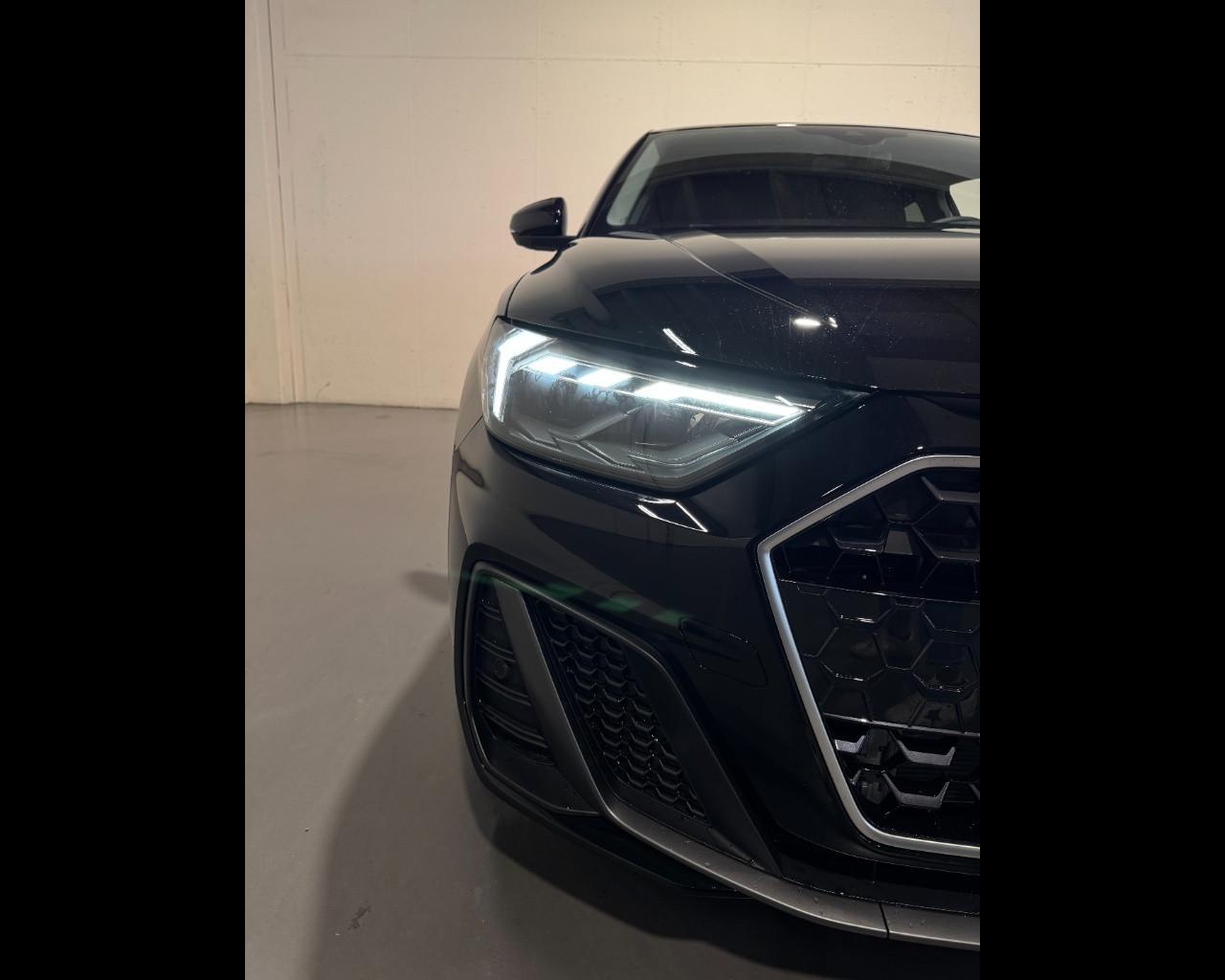 AUDI A1 SPORTBACK 30 TFSI S LINE EDITION