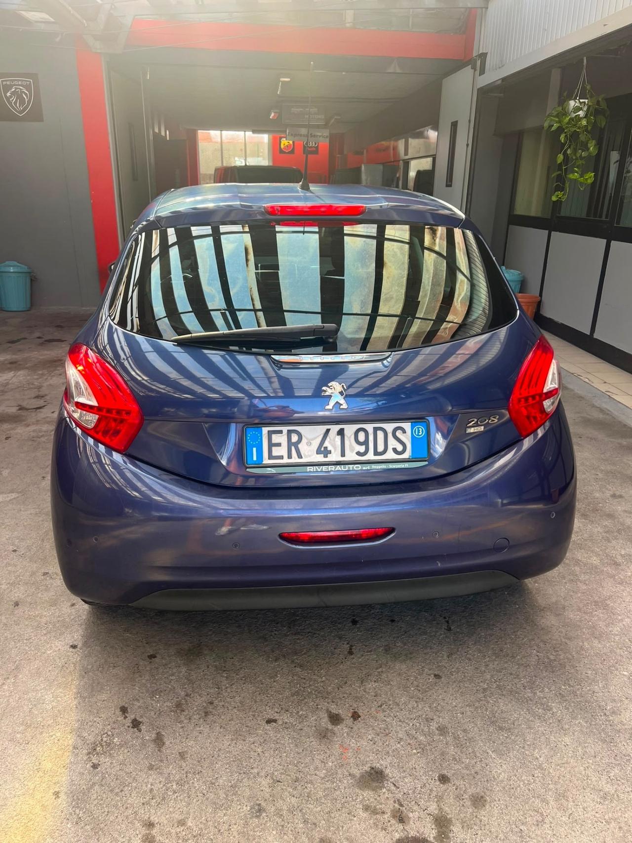 Peugeot 208 1.6 e-HDi 92 CV Stop&Start 5 porte Allure