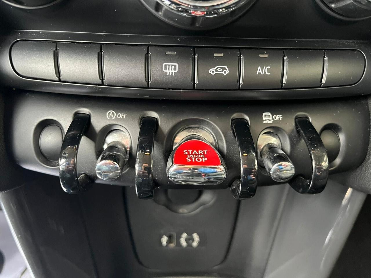 Mini 1.5 Cooper D 115cv