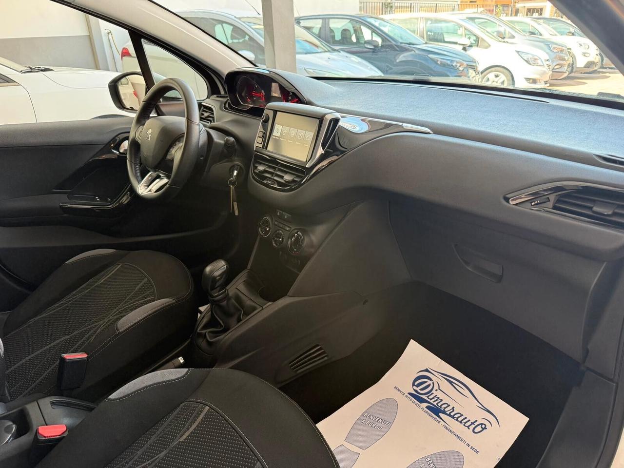 PEUGEOT 208 1.2 BENZINA CON 138.000 KM 2015