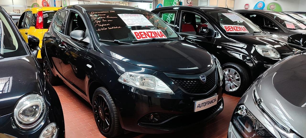 Lancia Ypsilon 1.2 69 CV 5 porte S&S Elefantino Blu