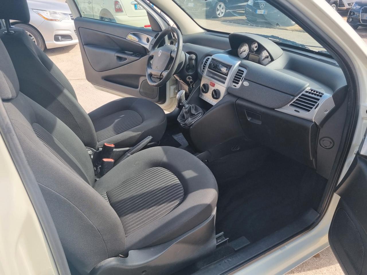 Lancia Ypsilon 1.2 69 CV Diva