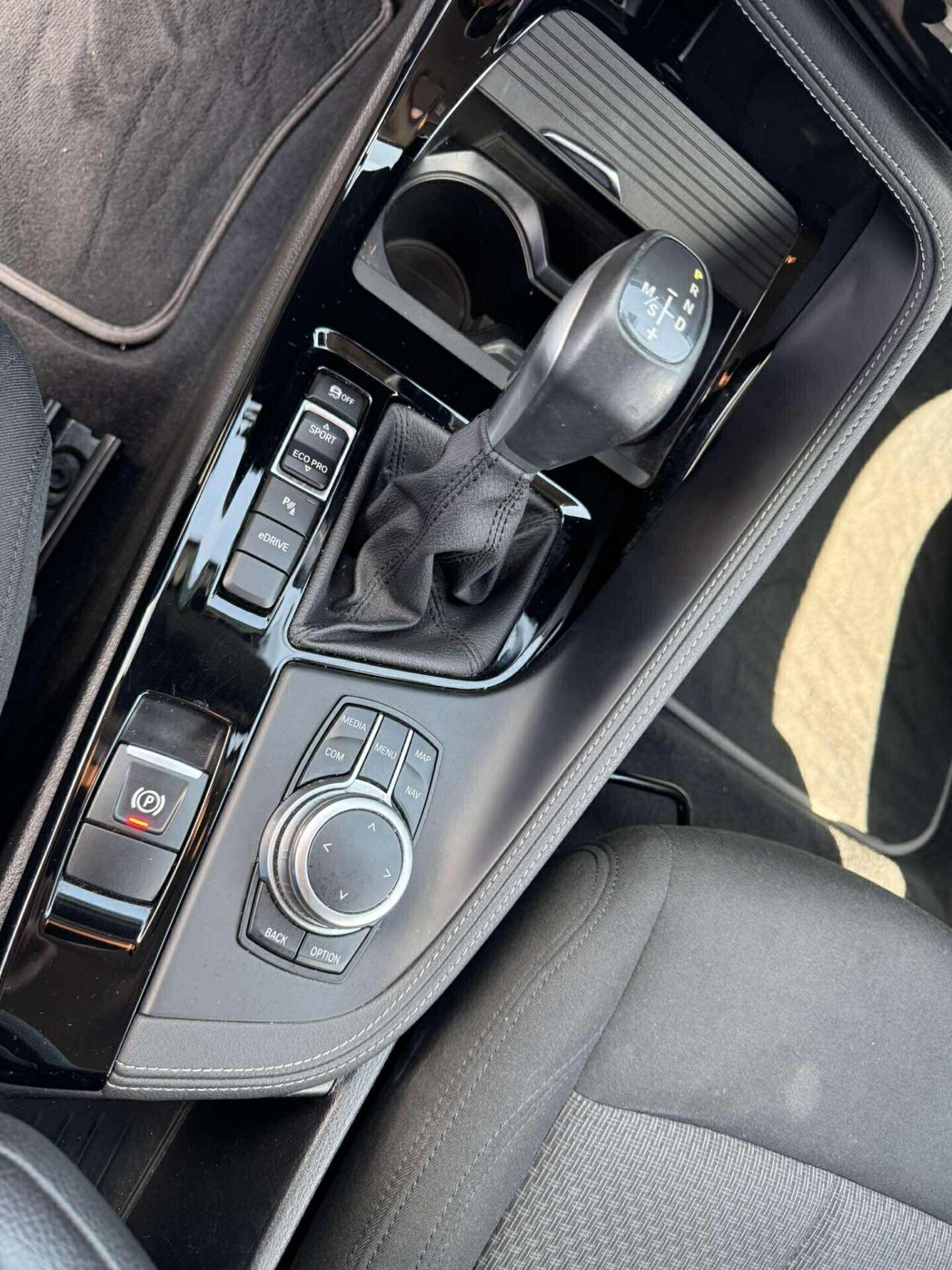 Bmw X2 xDrive25e Business-X-2023