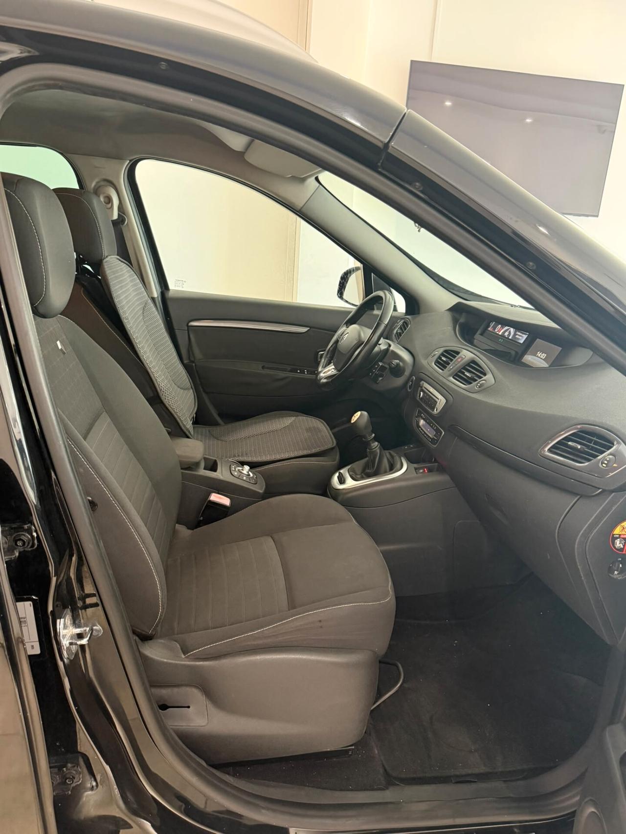 Renault Grand Scénic 7 POSTI 1.5 dCi 110CV Start&Stop limited