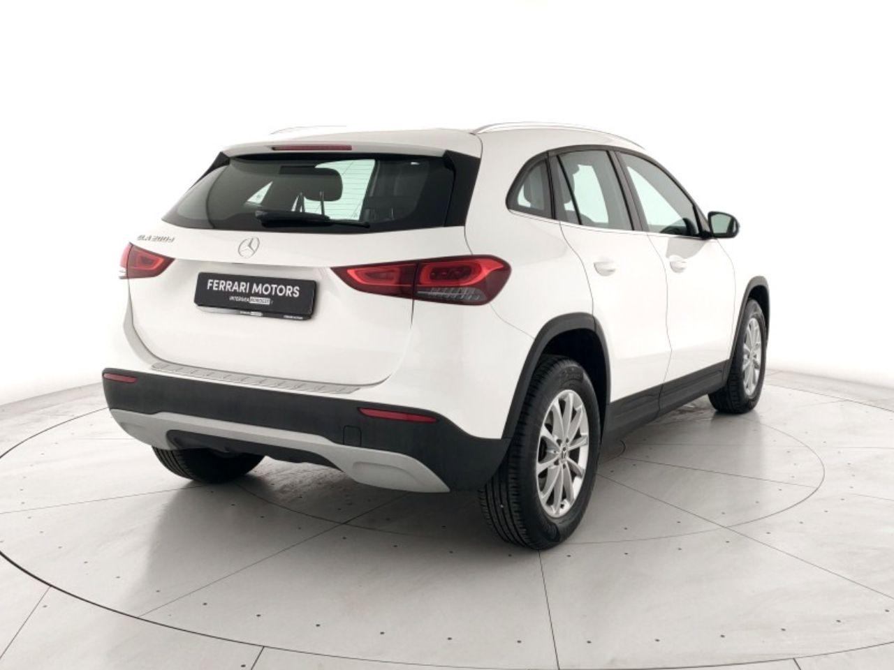 Mercedes-Benz GLA 200 d Sport auto