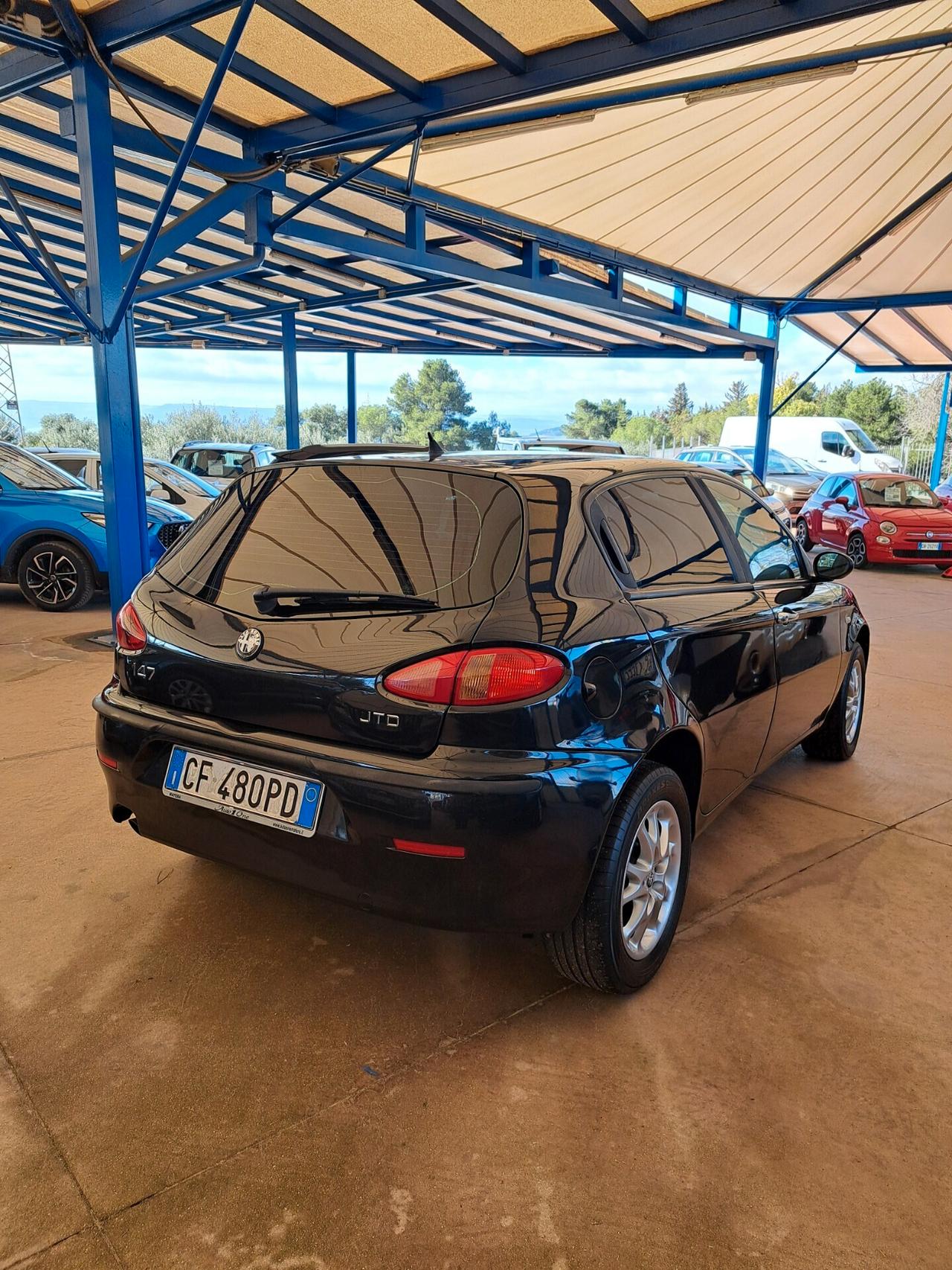 Alfa Romeo 147 1.9 JTD 115 CV 3p. Distinctive