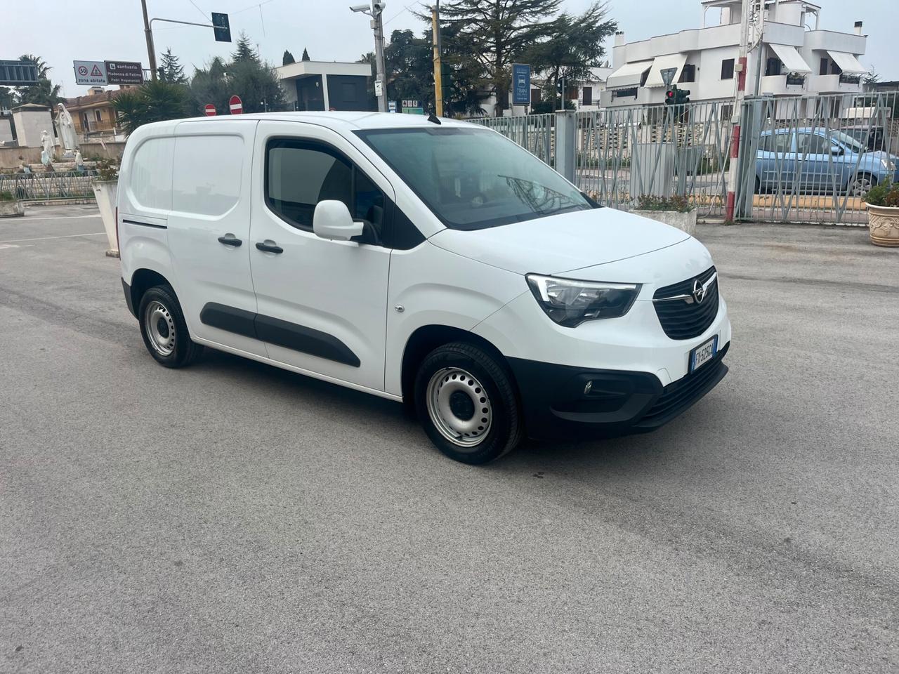 Opel COMBO 1.6 DIESEL KW 75,CV 102 3 POSTI