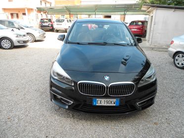 Bmw 2er Active Tourer 220d xDrive Luxury aut.