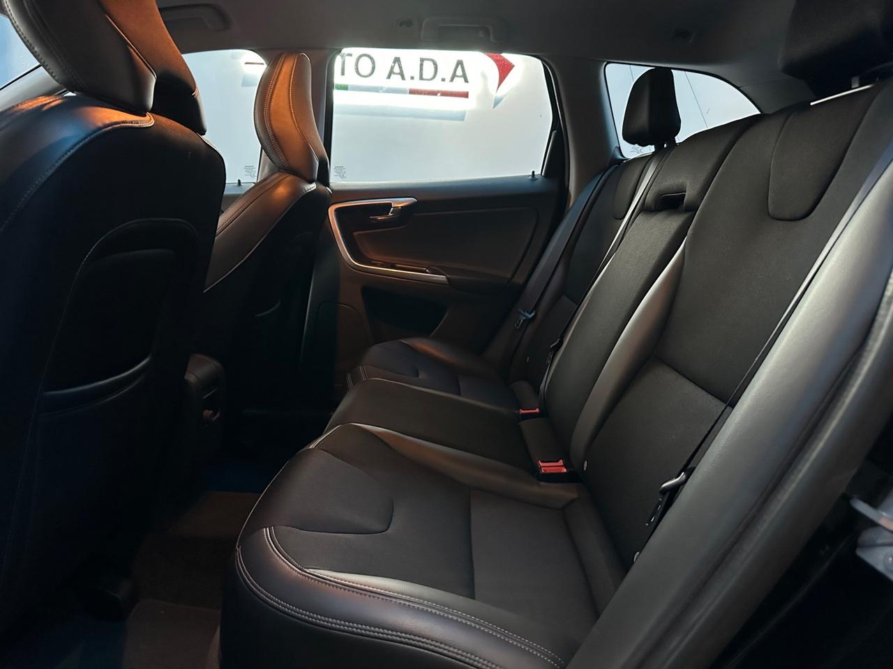 Volvo XC 60 XC60 D3 R-design