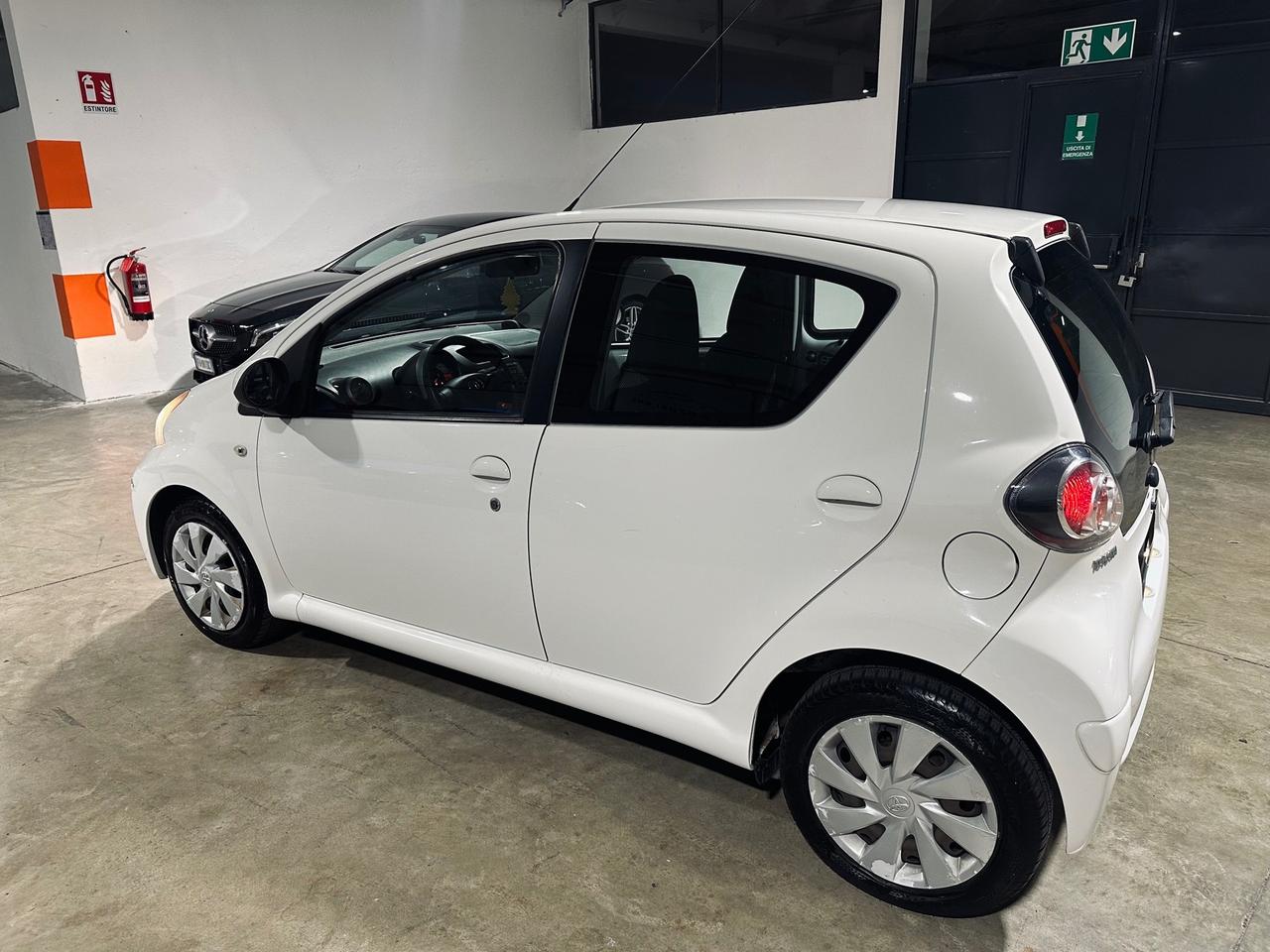 Toyota Aygo 1.0 12V VVT-i 5 porte CLIMATIZZATORE
