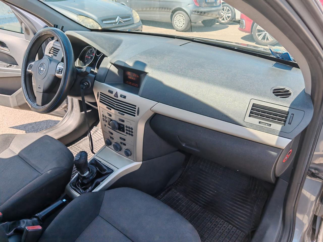 Opel Astra 1.3 CDTI 5 porte Club Unico proprietario