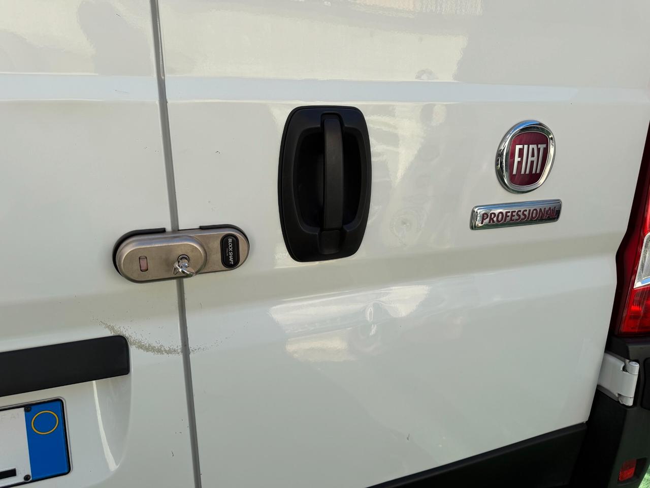 FIAT DUCATO PROFESSIONAL 35 2023 L3H2 2.2 140CV LEGGI