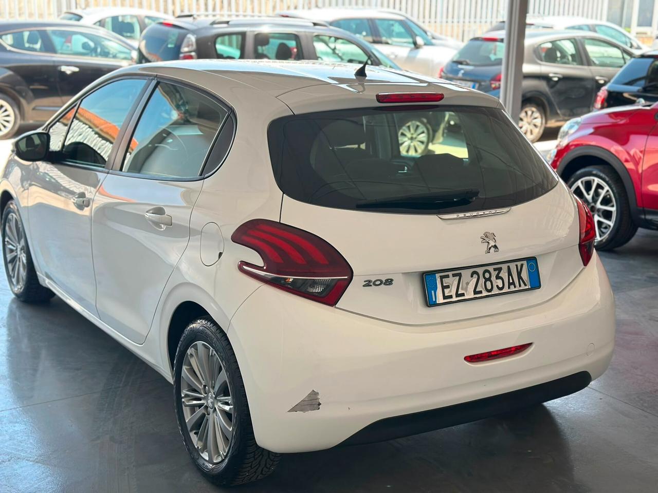Peugeot 208 1.2 Allure 2015