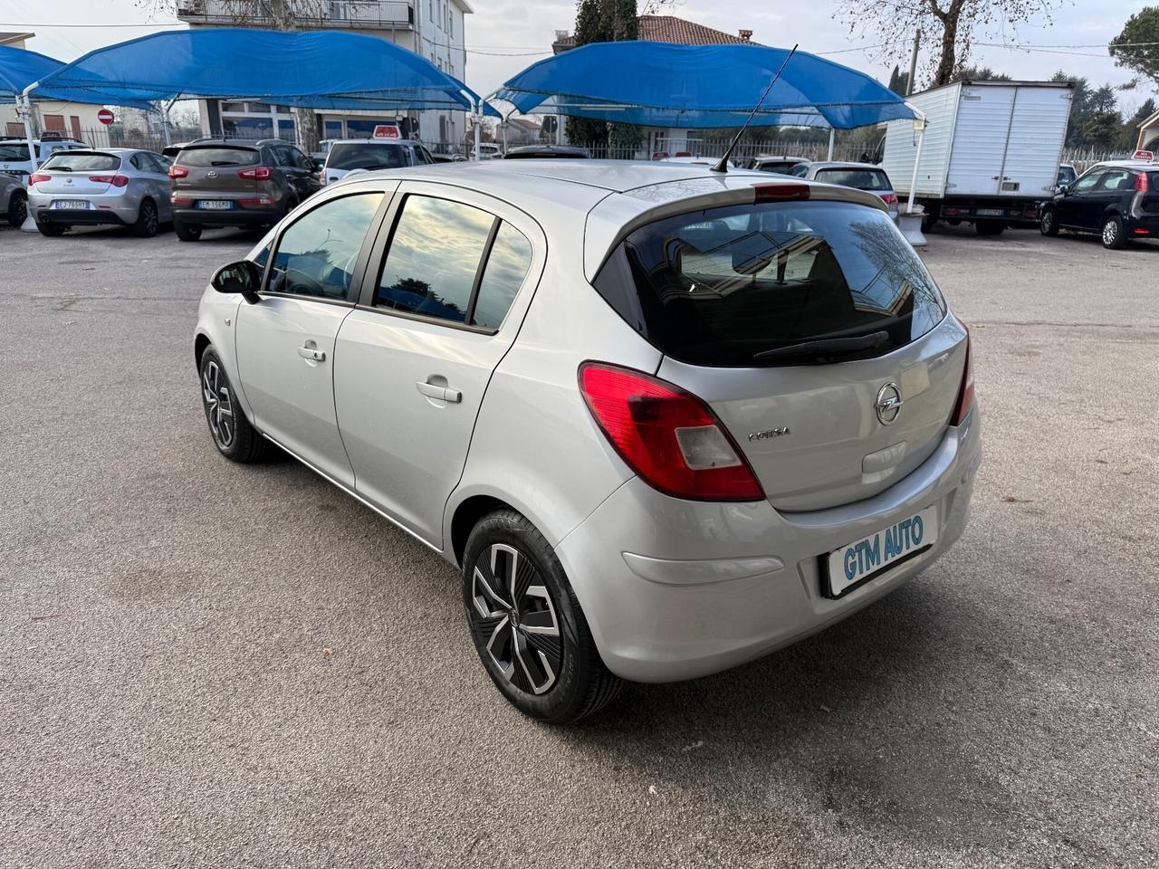 Opel Corsa 1.2 85CV 5 porte GPL - Neopatentati