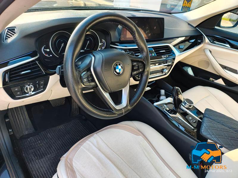 BMW 530 e Business auto