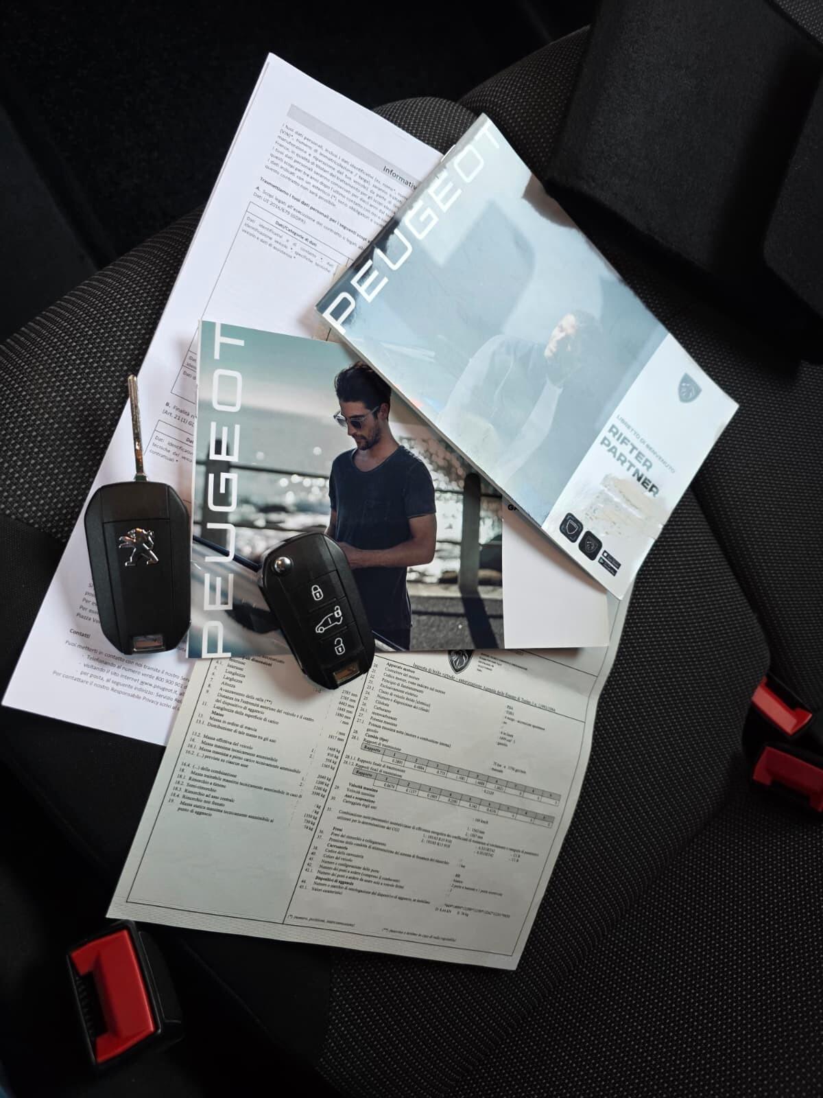 Peugeot Partner BlueHDi Furgone Premium