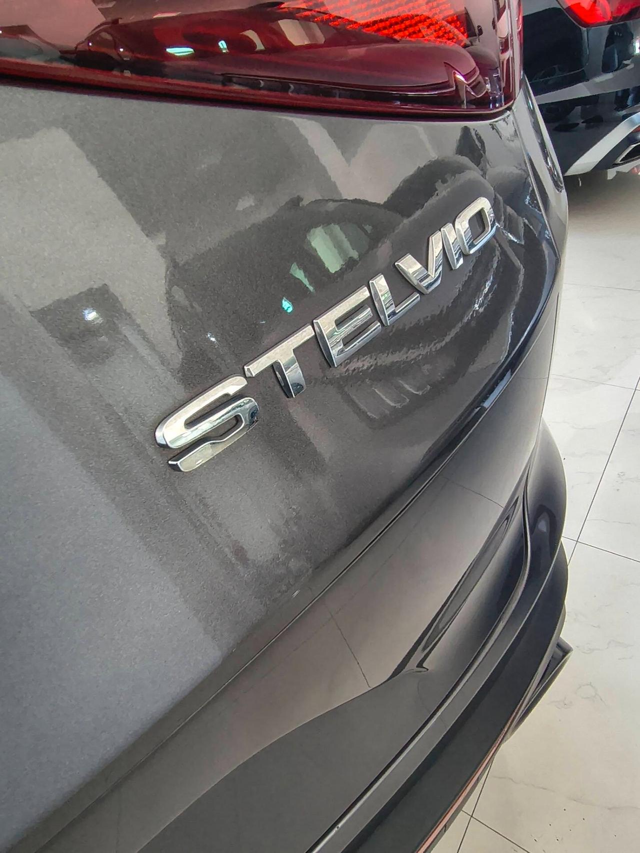 Alfa Romeo Stelvio 2.2 Turbodiesel 160 CV AT8 RWD Business
