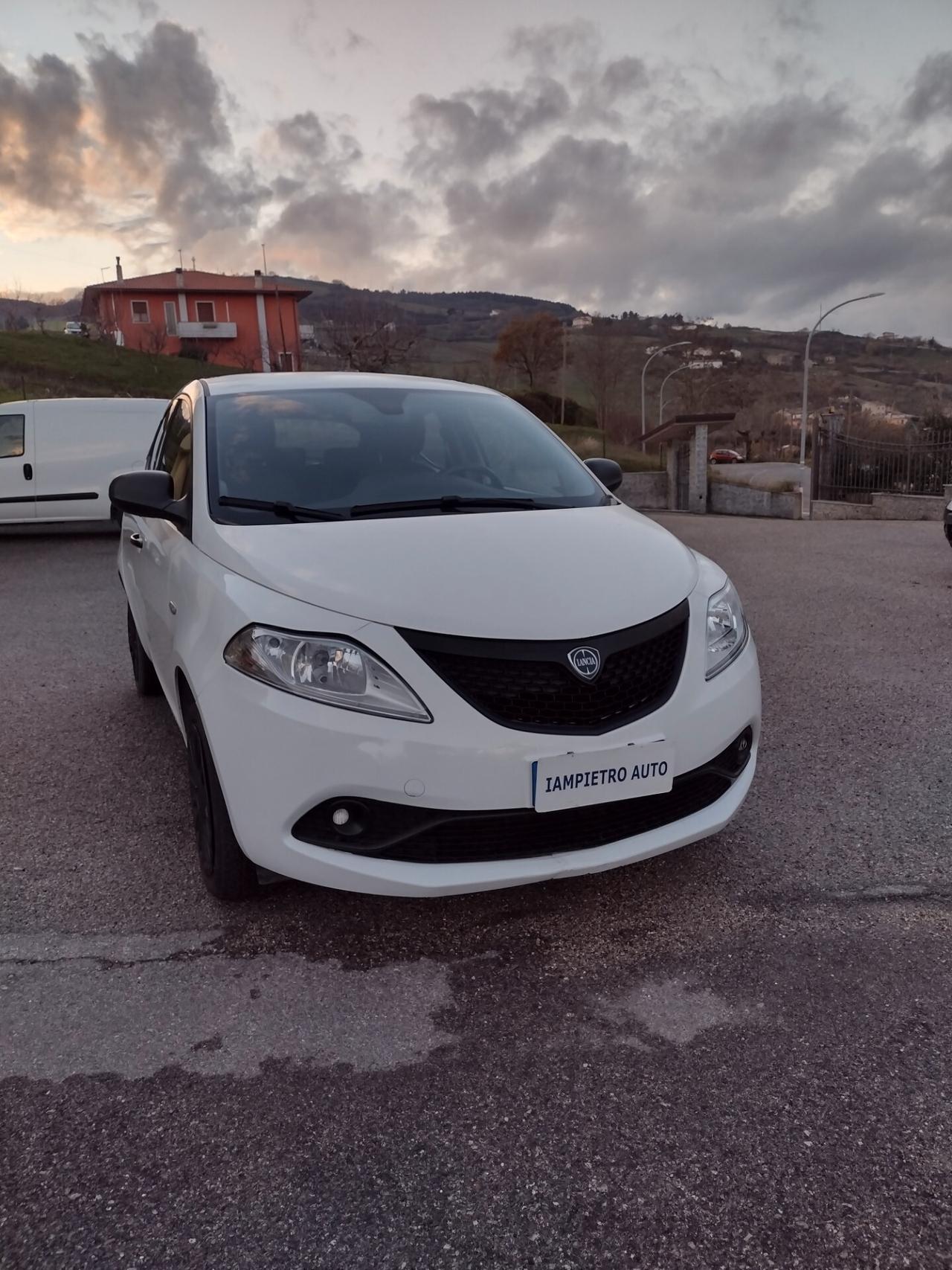 Lancia Ypsilon 1.2 69 CV 5 porte S&S Elefantino Blu