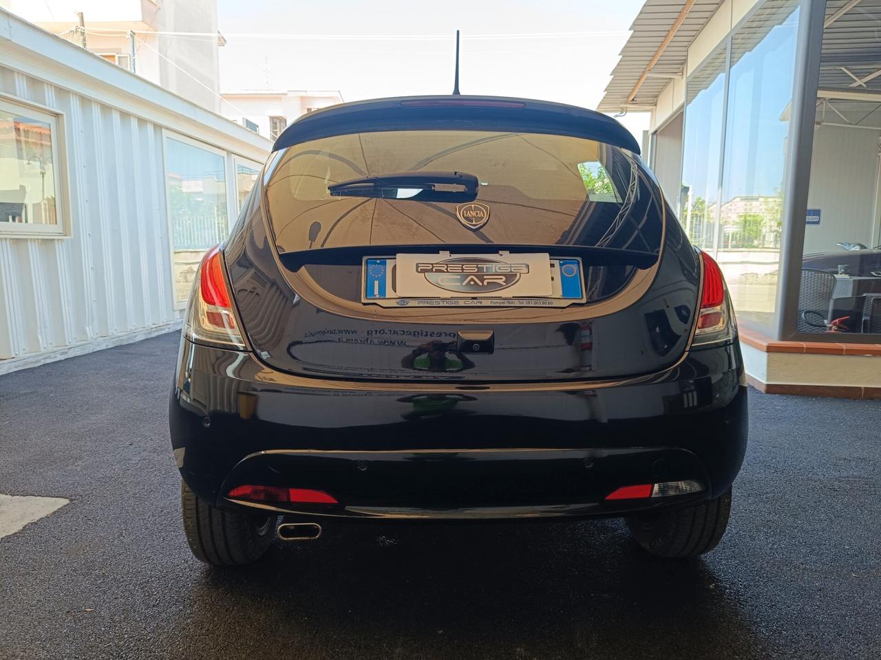 Lancia Ypsilon 1.0 FireFly 5 porte S&S Hybrid Platino