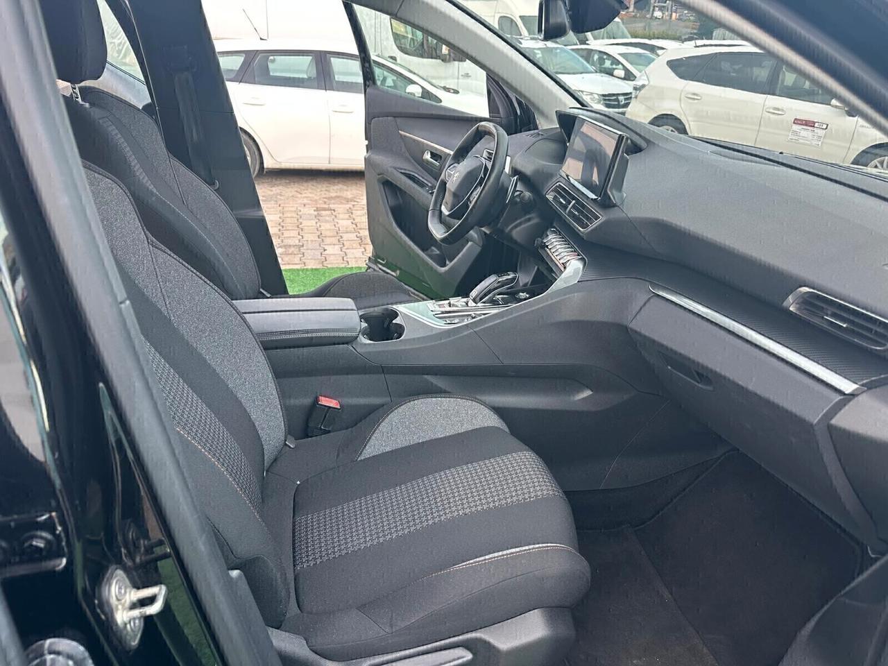 Peugeot 3008 BlueHDi 130 S&S Business